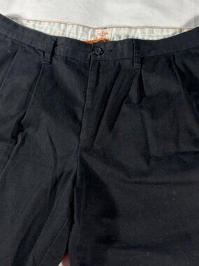 Dockers mens black classic fit double pleated 9.5" inseam chino shorts - size 38